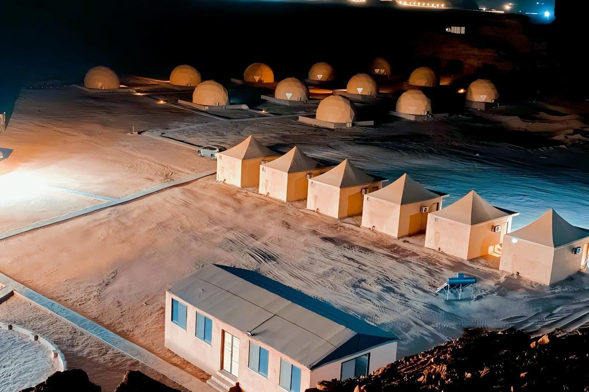 Rum Luxury Camp Wadi Rum Ngoại thất bức ảnh
